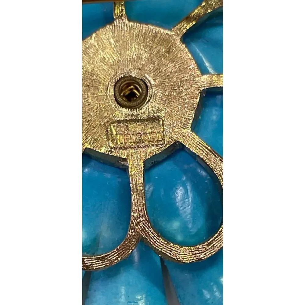 Vtg Crown Trifari Large Blue Flower Brooch With Goldtone Center